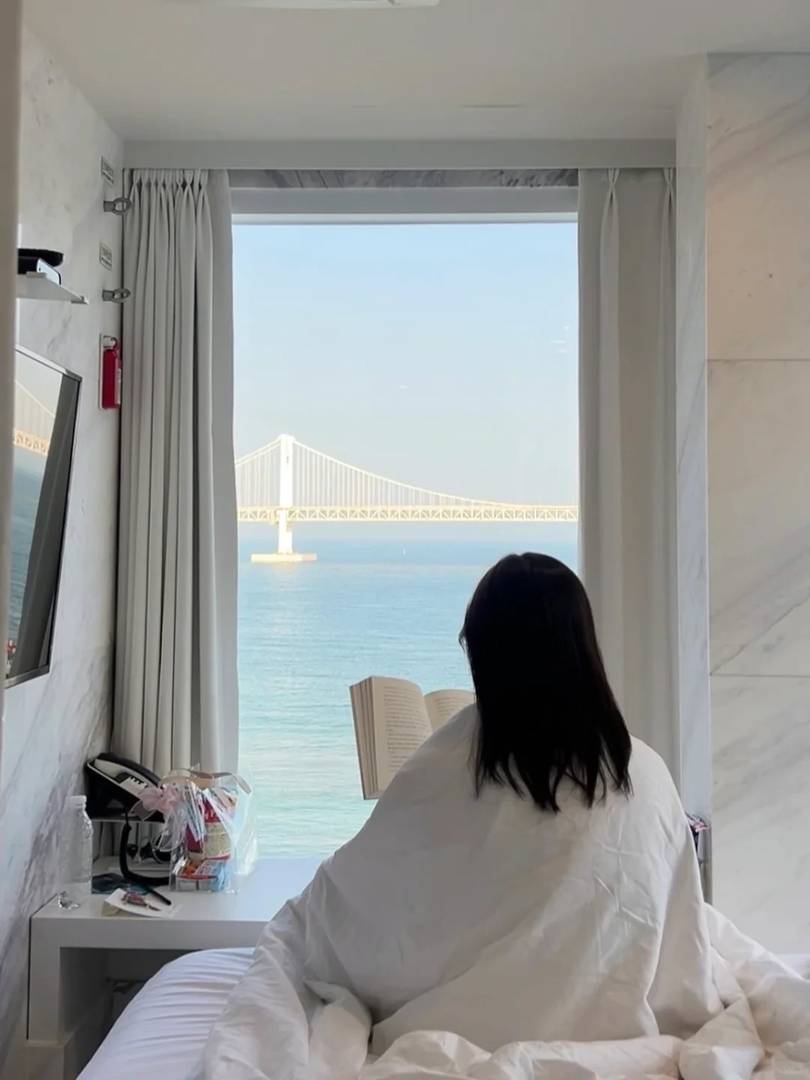Affordable Solo Travel in Busan: Best Sea View Hotels Under $30/Night for Female Travelers