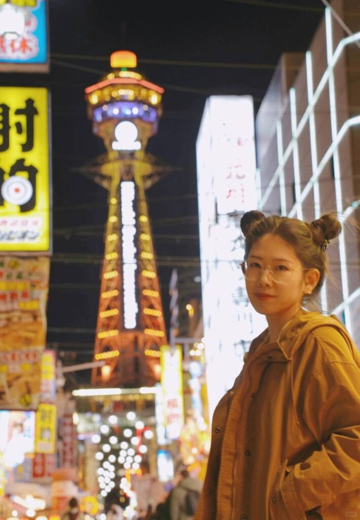 通天閣タワーの驚くべき夜景：大阪スカイライン撮影スポットの最適地