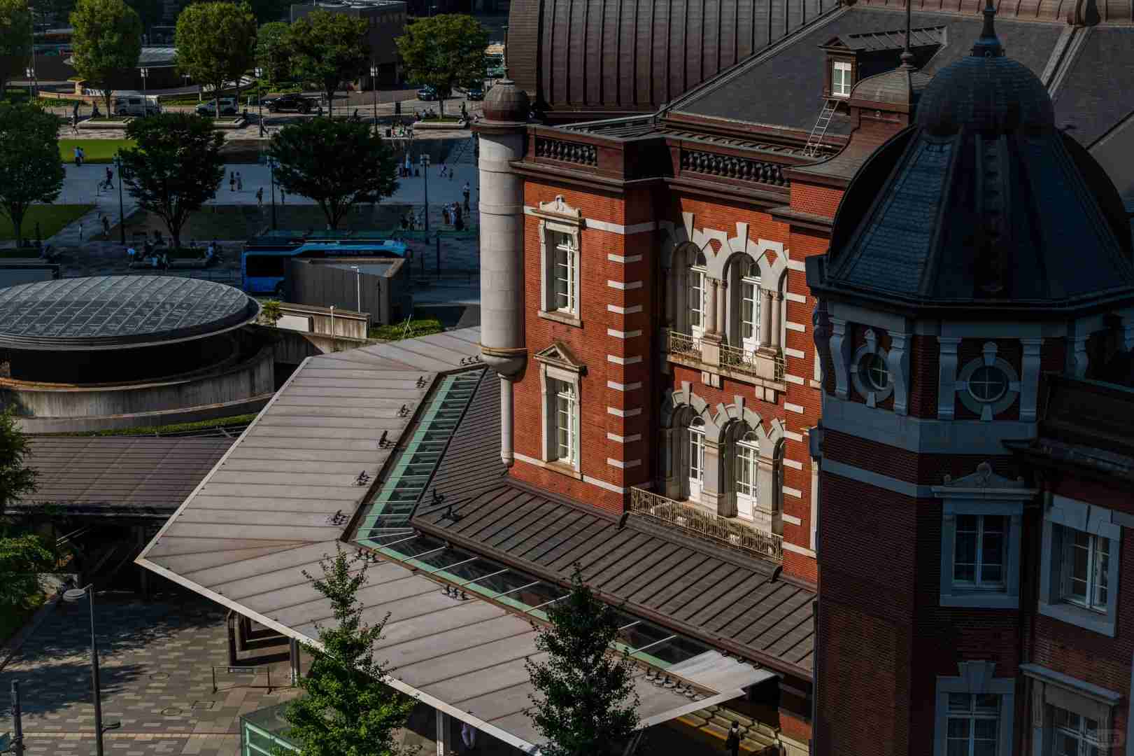 Tokyo Station Guide: Romantic 100-Year History & Best Things to Do in 2025