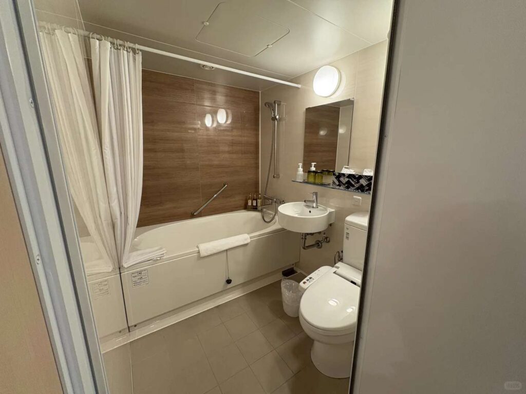 Top 10 Best Hotels Near Kansai Airport & Rinku Premium Outlets for Shopping & Convenience
