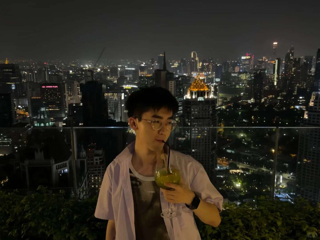 cm College Guy's ultimativer Bangkok Abenteuerführer 🇹🇭 | Die besten Reisetipps für große Studenten