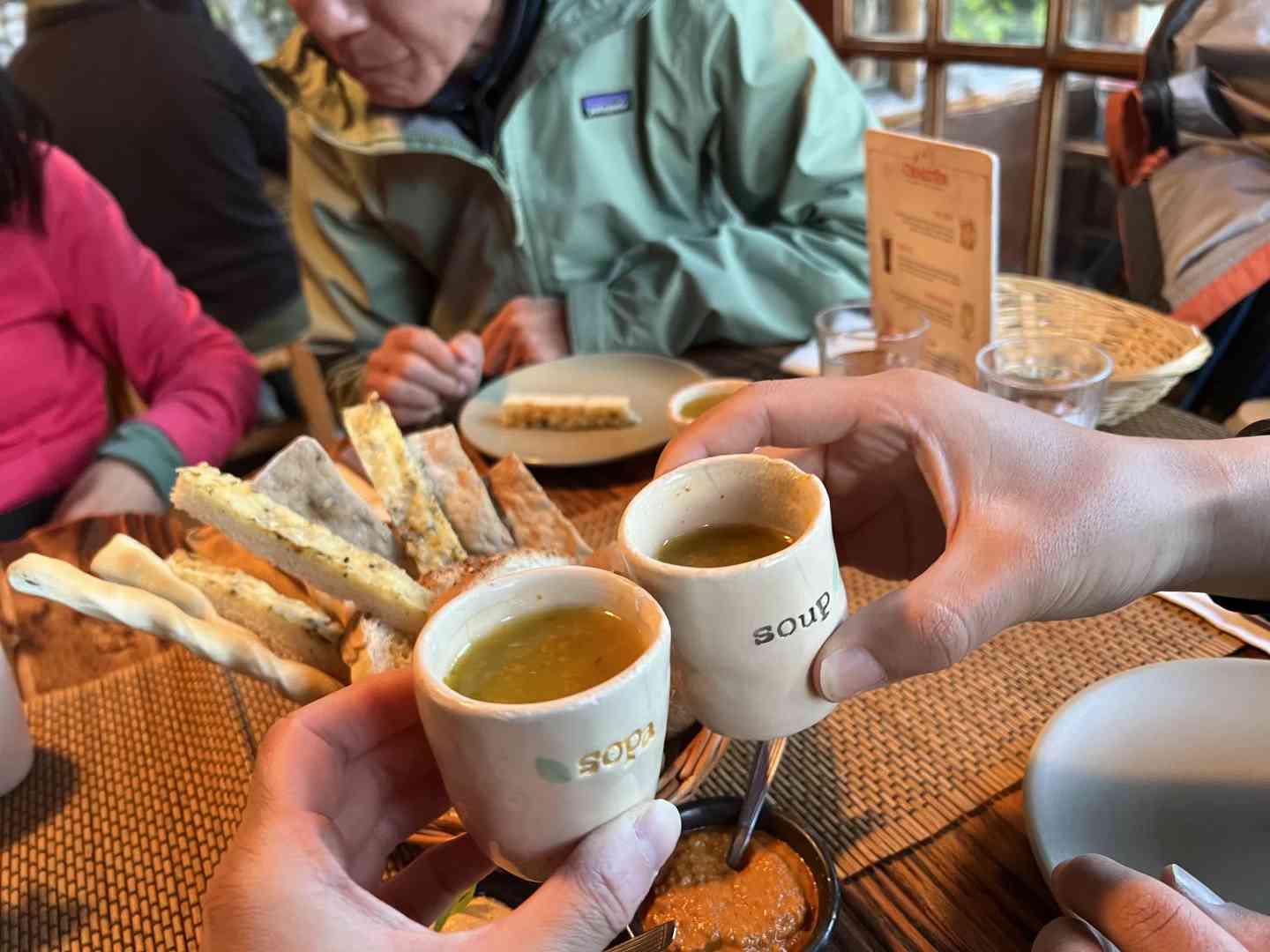 Melhores Recomendações de Comida em El Chaltén para Viajantes Aventureiros