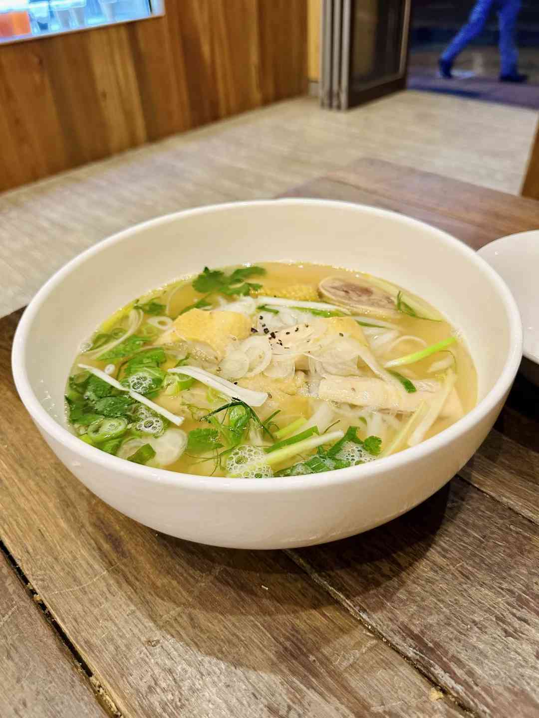 Brisbane Food Hunting: Discover Hidden Culinary Gems & Local Eateries