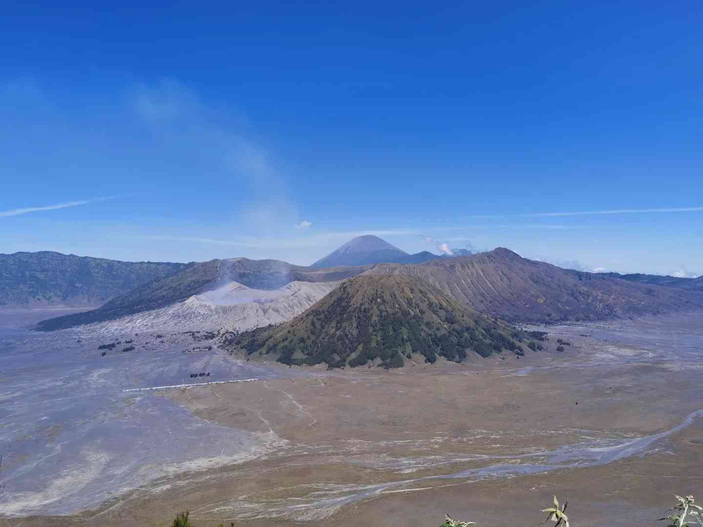 Dicas de Viagem para o Vulcão Bromo: Melhores Comidas, Estadias, Transporte e O que Vestir Sem Guias Turísticos