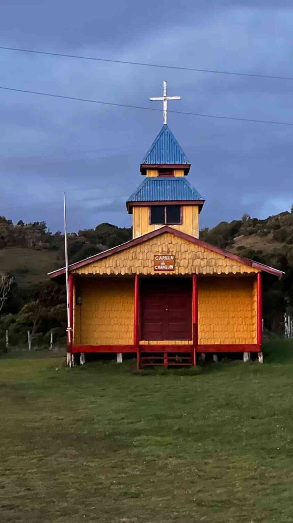 Entdecke Chiloé: Die besten Selbstführungs-Touren und Tipps fürs Budget.