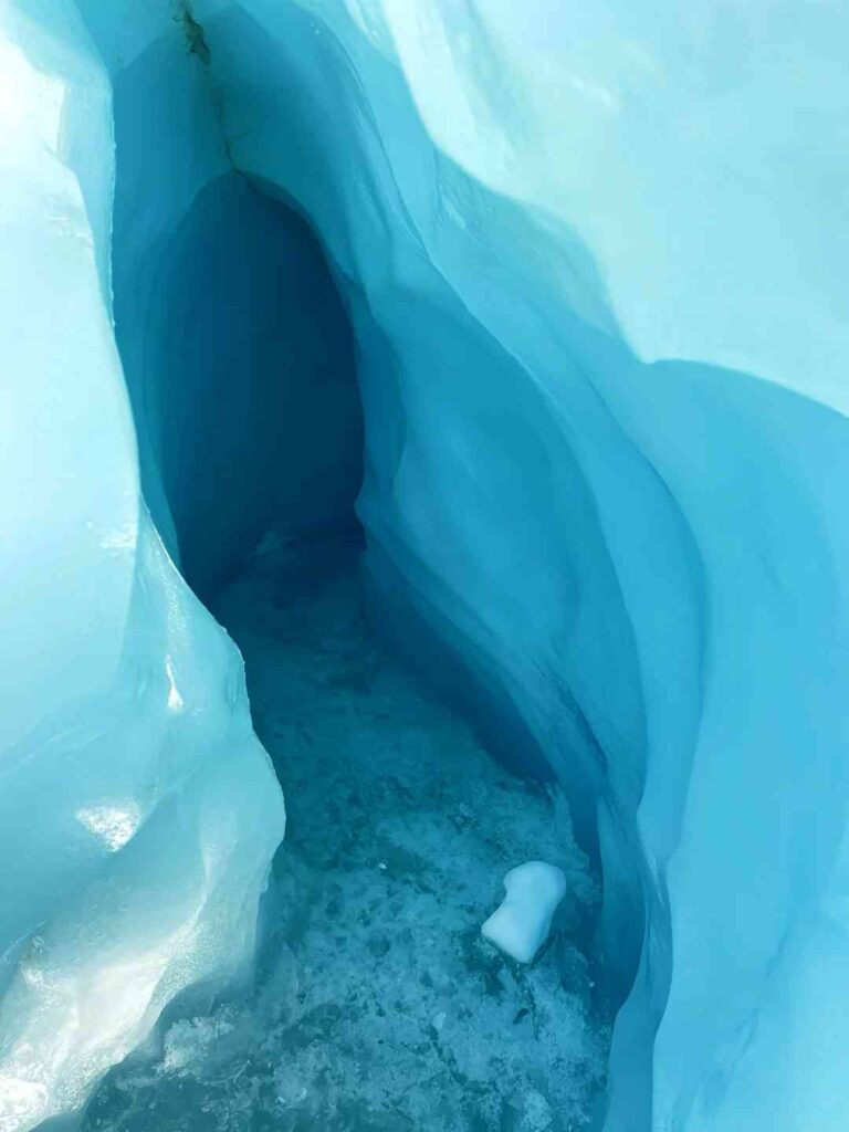 Discover Glacial Valleys: Crossing the Ice Age Below the Snow Line Adventure