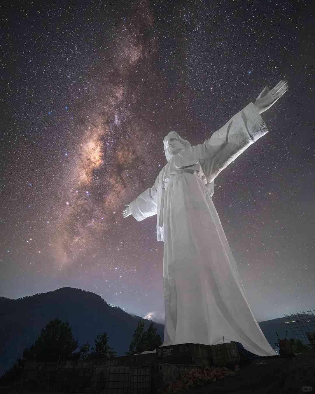 Discover God's Emerald: Explore the World's Largest Volcanic Lake with Private Chauffeur Service