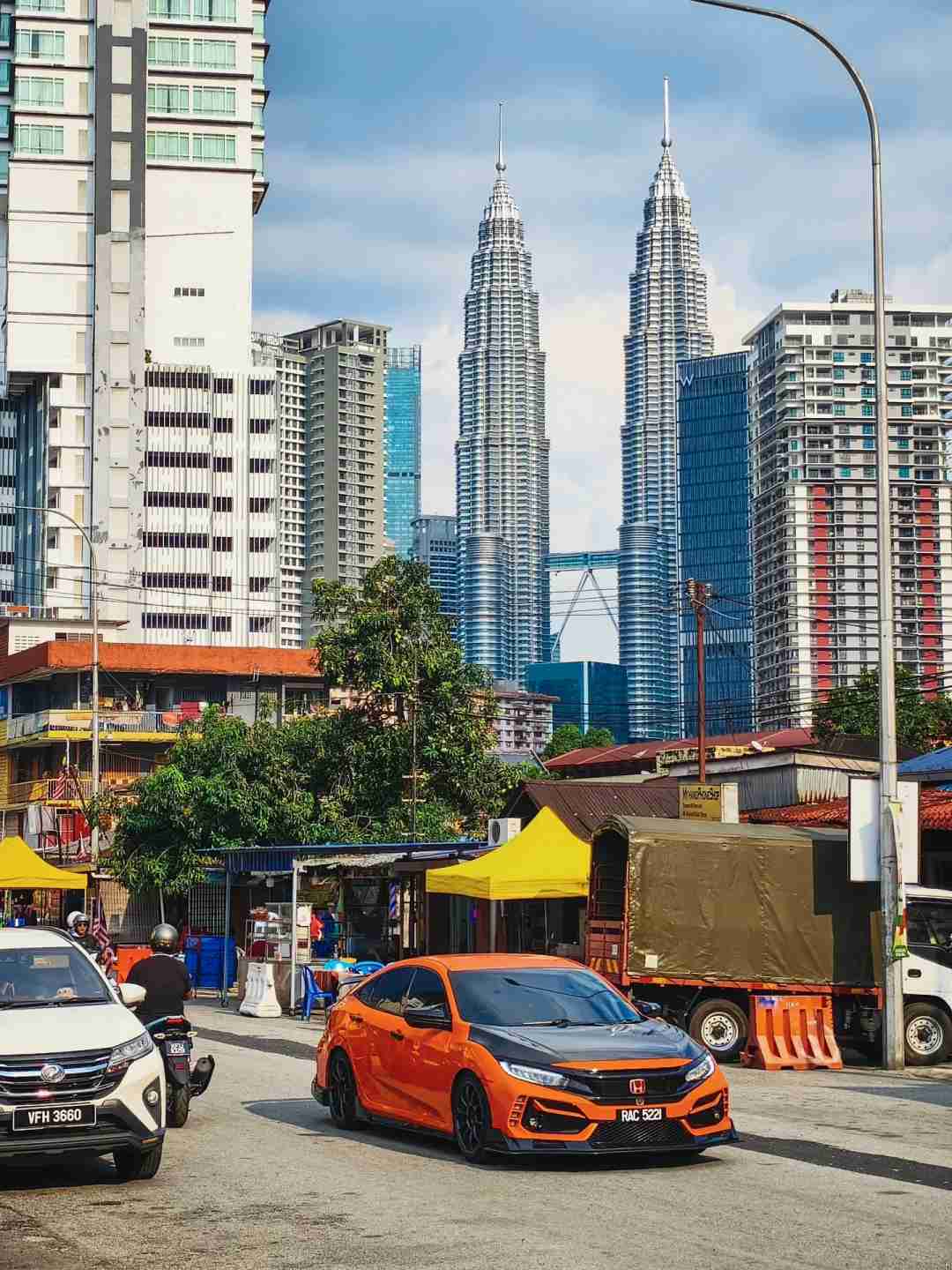Descubra a Malásia: 9 Fotos Imperdíveis & Dicas Essenciais de Viagem 📸