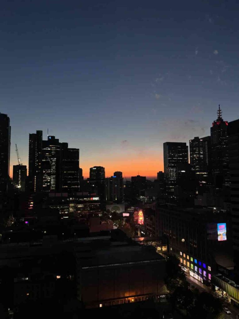 Discover Sublet Opportunities at Melbourne 380: Your Ideal City Living Solution!