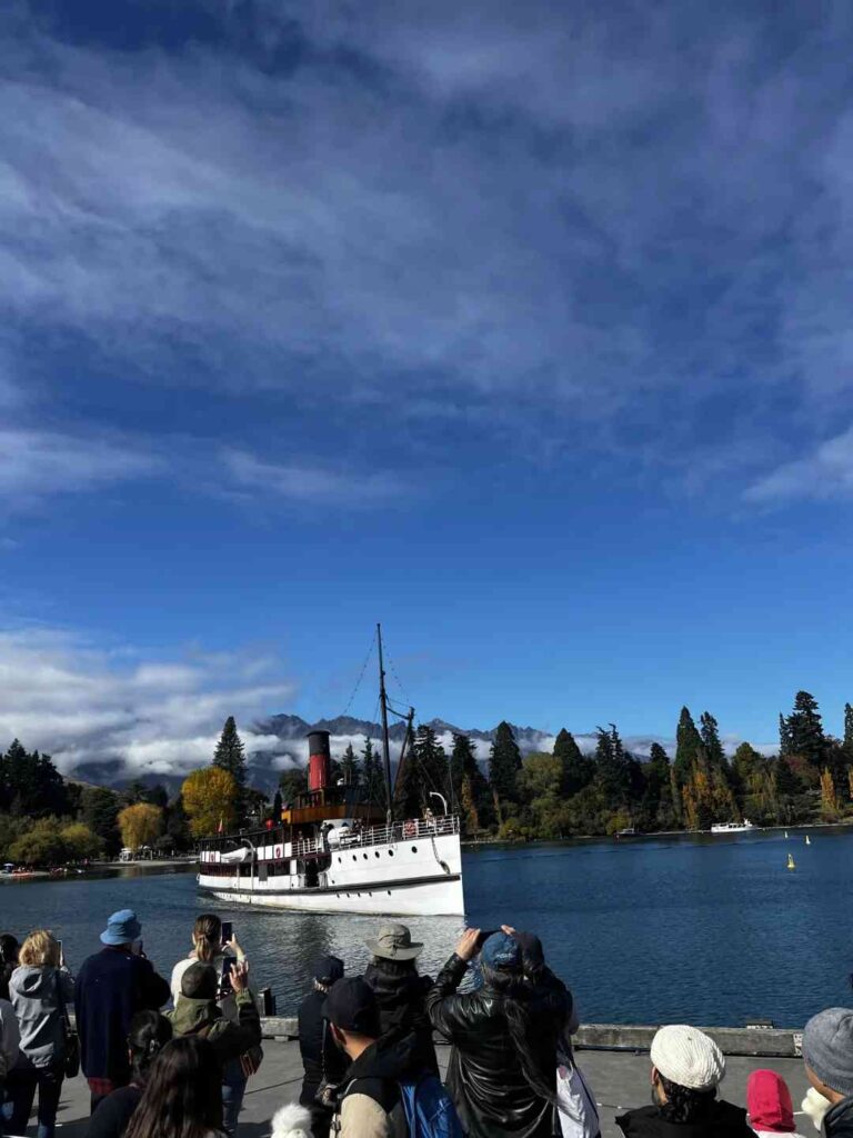 Discover Why Queenstown NZ on April 15 Was Warmer Than Expected 🍂