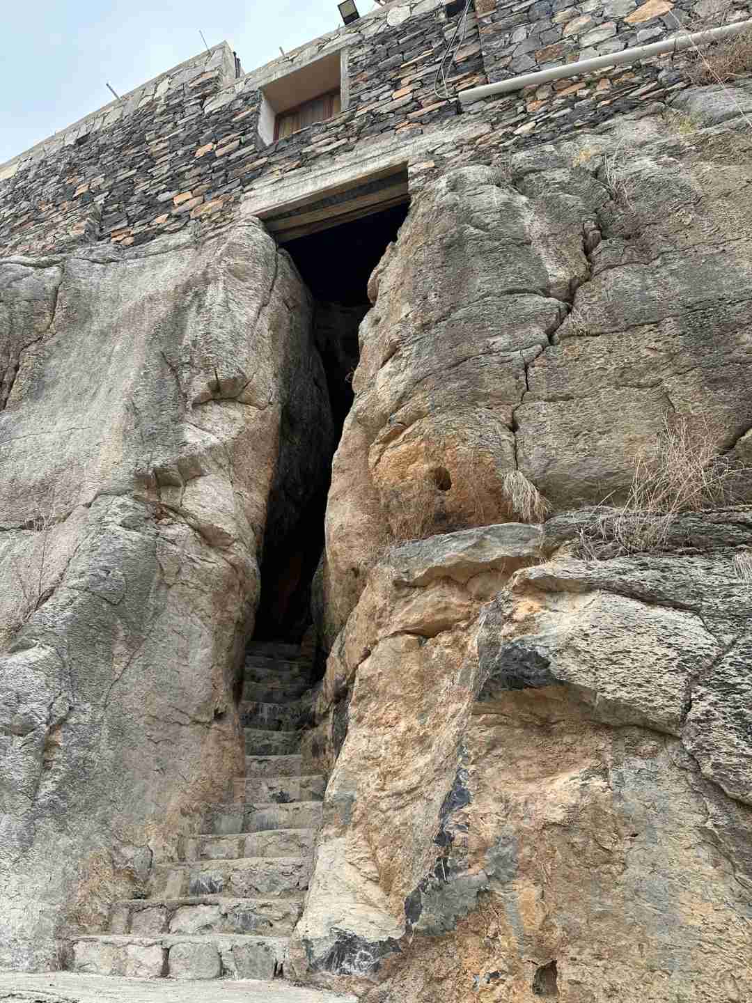 Descubra o Charme Oculto: Um Pequeno Povoado Antigo nas Montanhas de Omã
