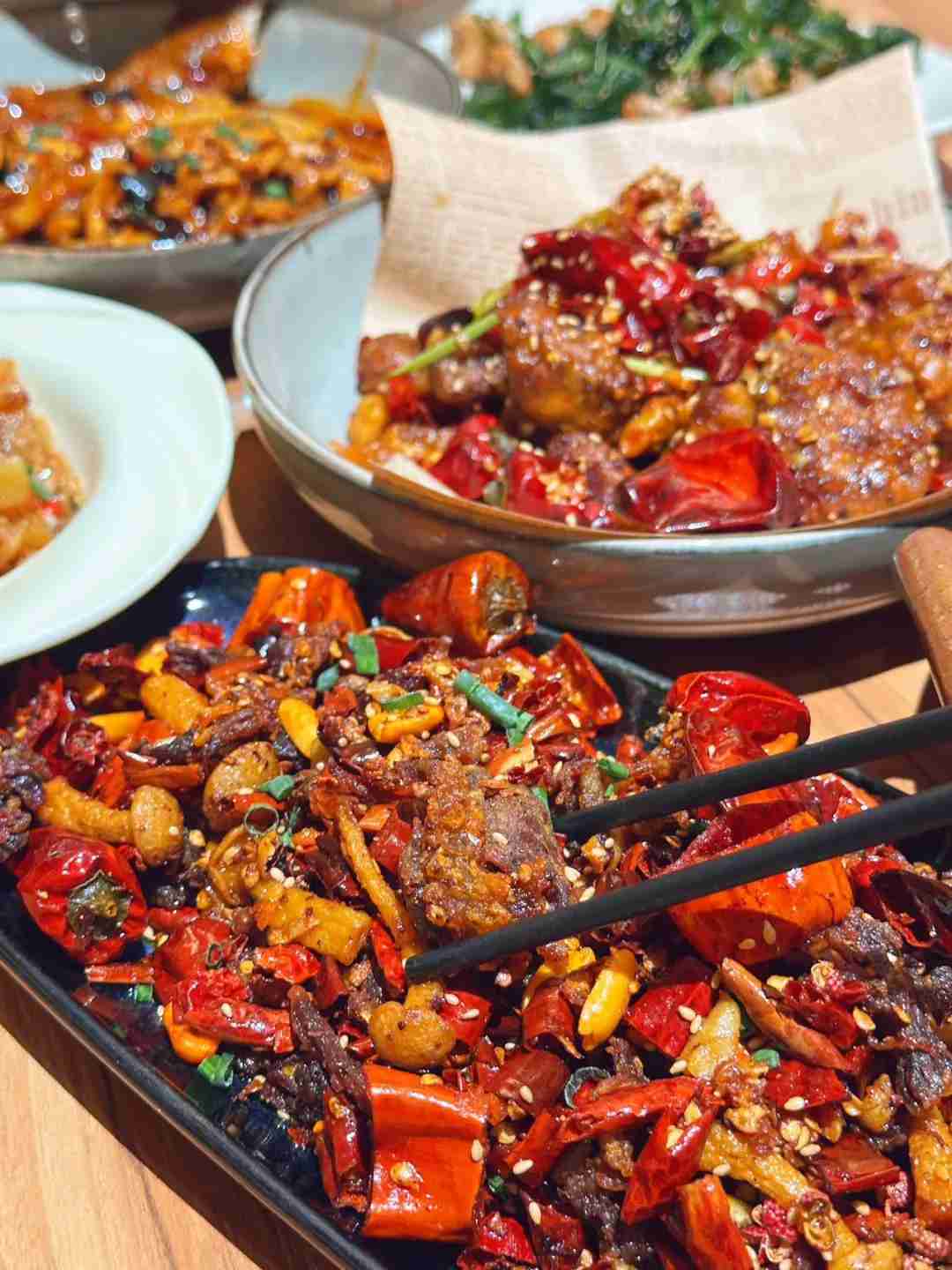 Entdecken Sie das unwiderstehliche Xi’an-Snack: Wie heißt dieses leckere Gericht? 😍