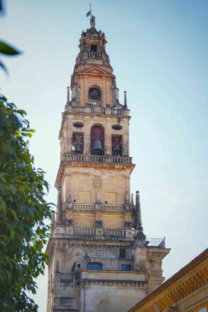 Entdecke die drei zeitlichen Schichten von Córdobas Historischer Großmoschee.