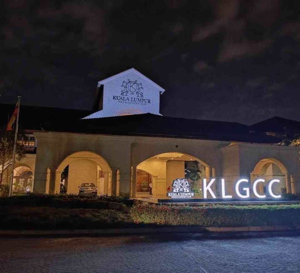 Discover 🇲🇾 Kuala Lumpur’s Premier Golf Experience at KLGCC: Malaysia’s Top Course