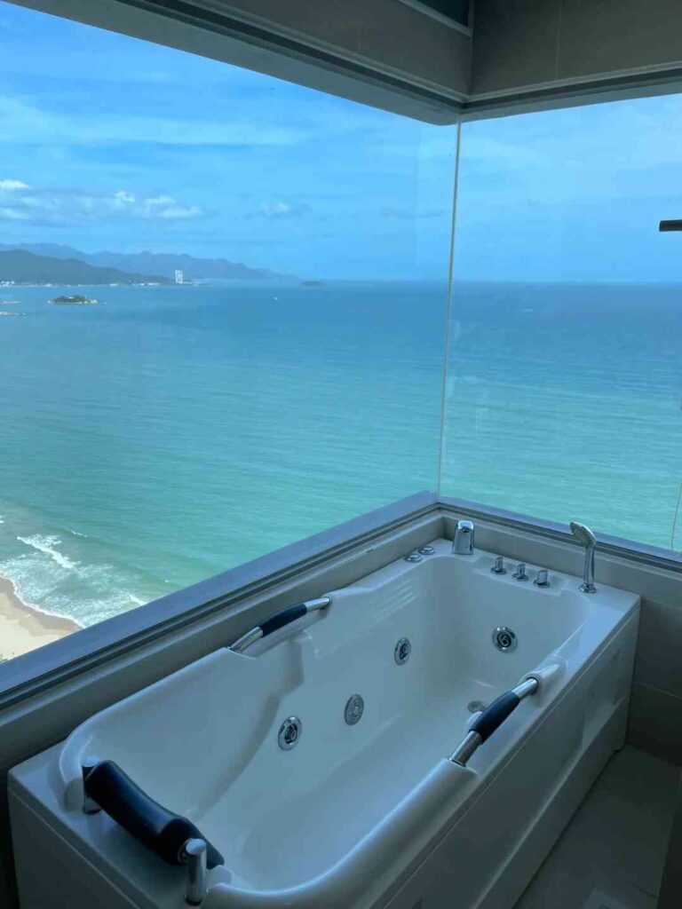 Entdecken Sie den Komfort von Nha Trang: ein Paradies, das so entspannend ist, dass Sie es nie wieder verlassen möchten
