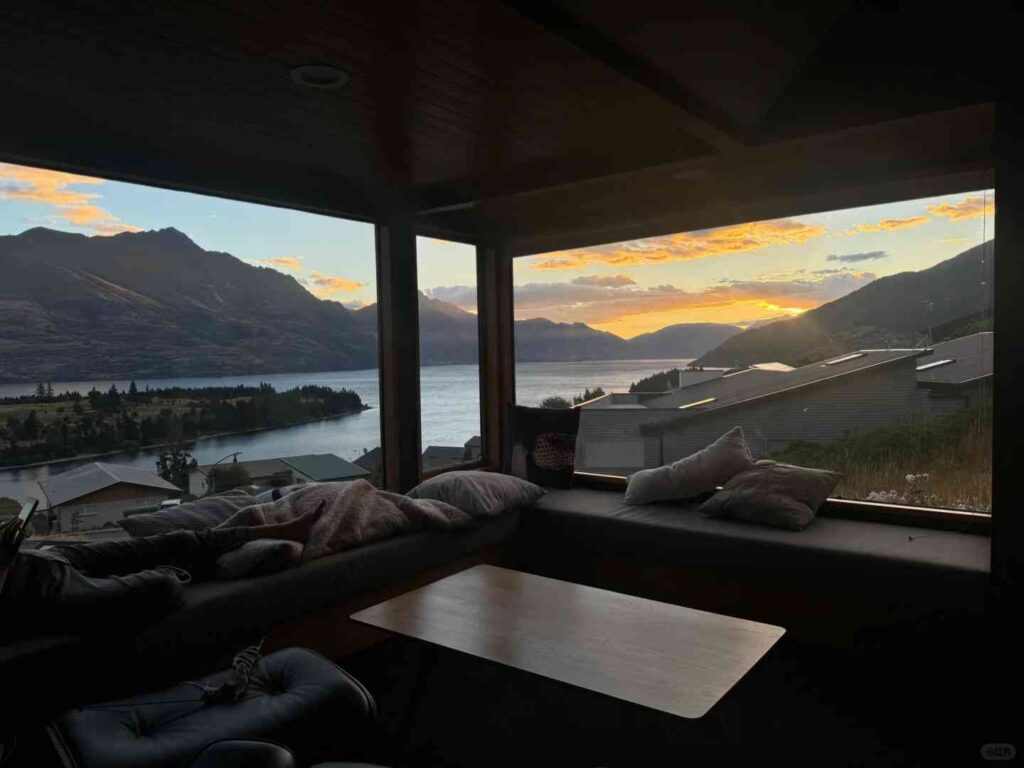 Experience a Relaxing Lakeside Homestay in Scenic Queenstown, NZ