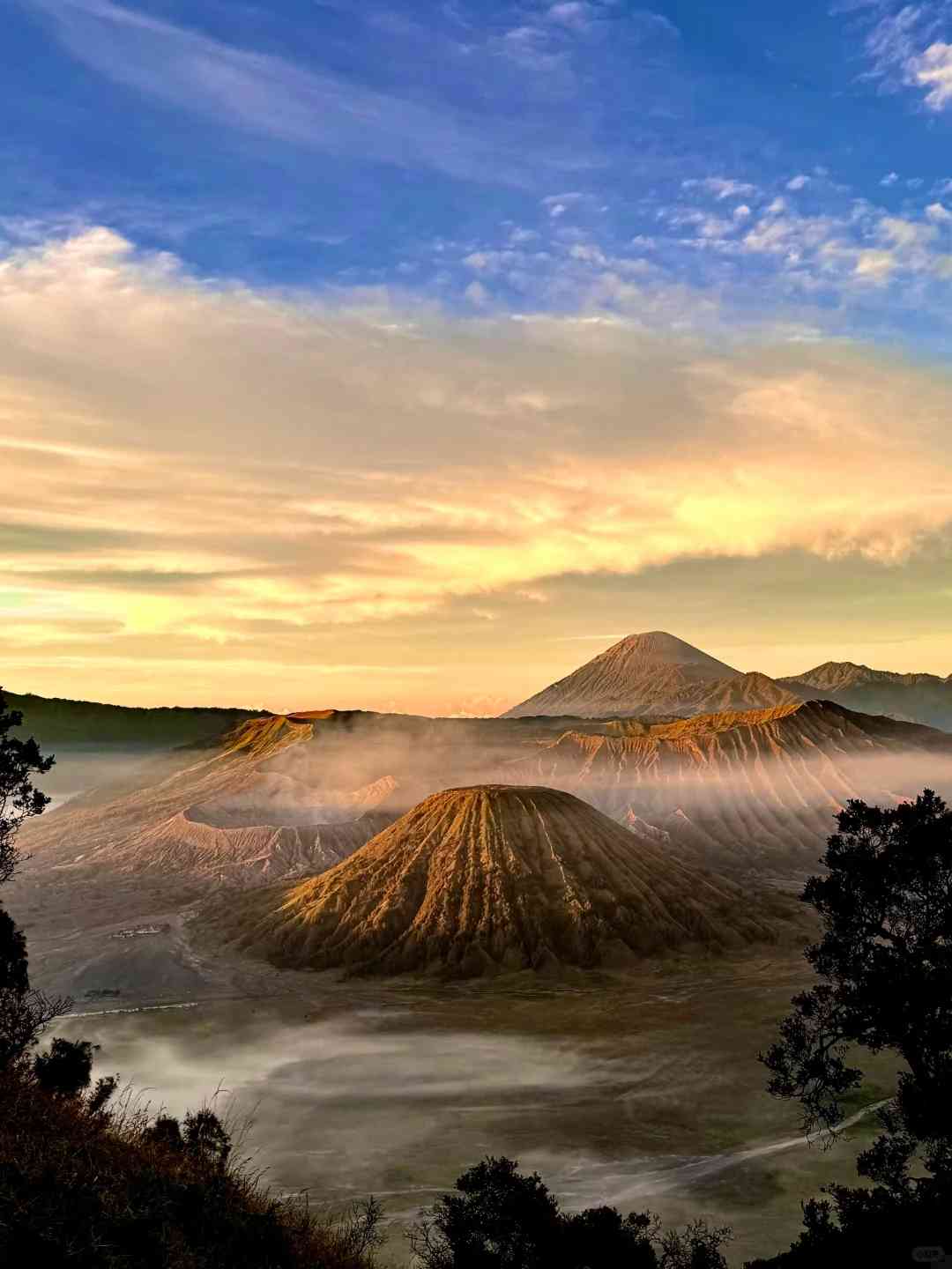 Experimente o Deslumbrante Amanhecer de Bromo: Melhores Locais para Observar e Dicas