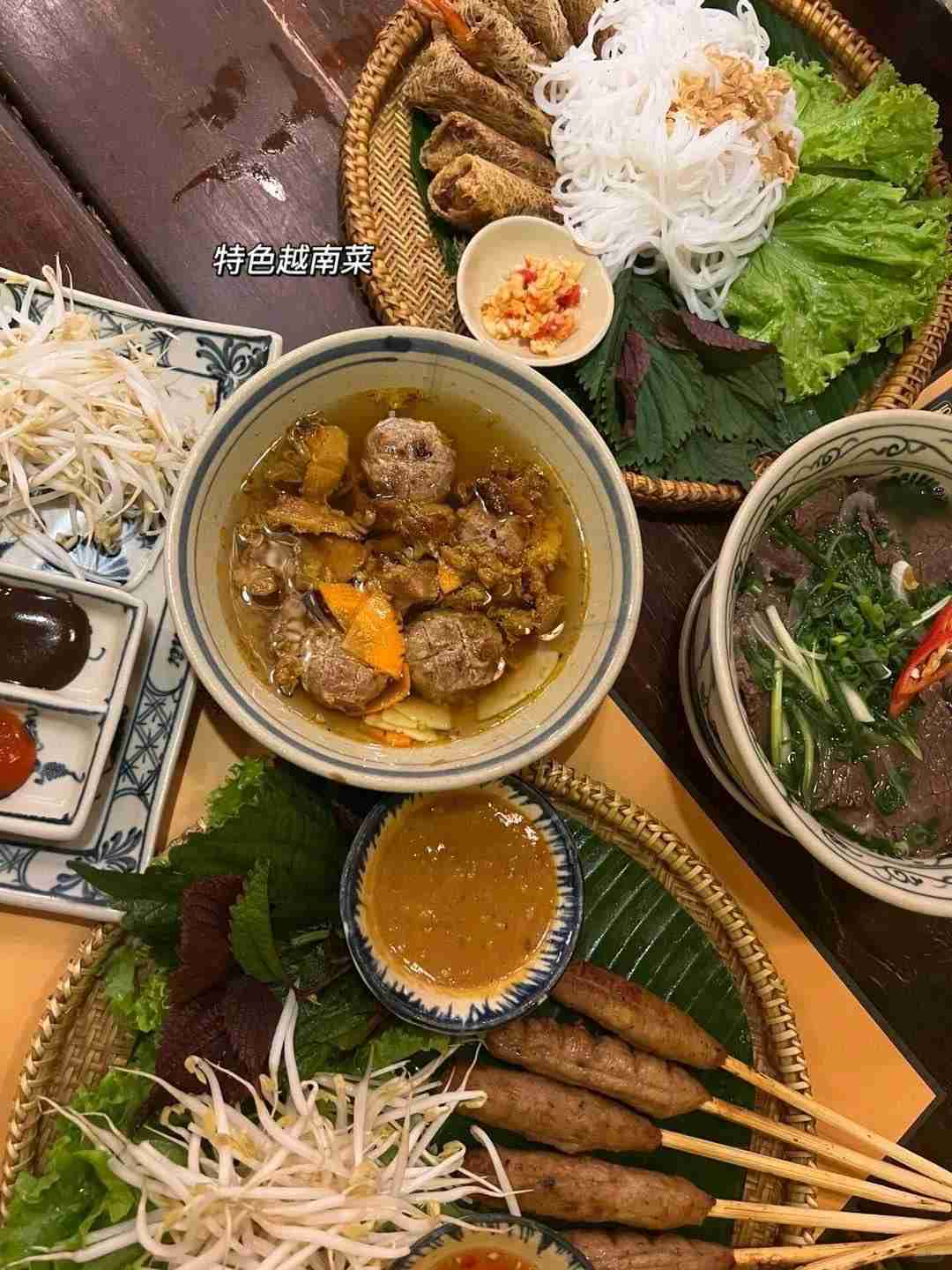 Explore Da Nang: Best Places to Visit and Local Experiences in Vietnam 🇻🇳