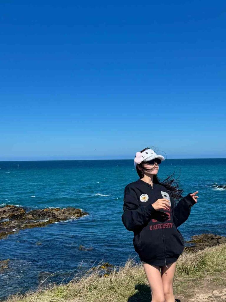 Explore o Tesouro Escondido de Dunedin: Caminhada Cênica de Tunnel Beach