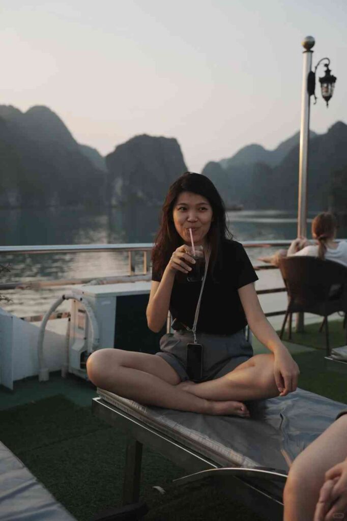 Explore Ha Long Bay: Ultimate 2 Days 1 Night Itinerary & Travel Tips