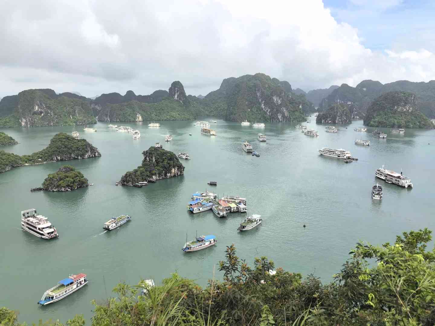 Explore Halong Bay: Unforgettable 2-Day Vietnam Tour Experience