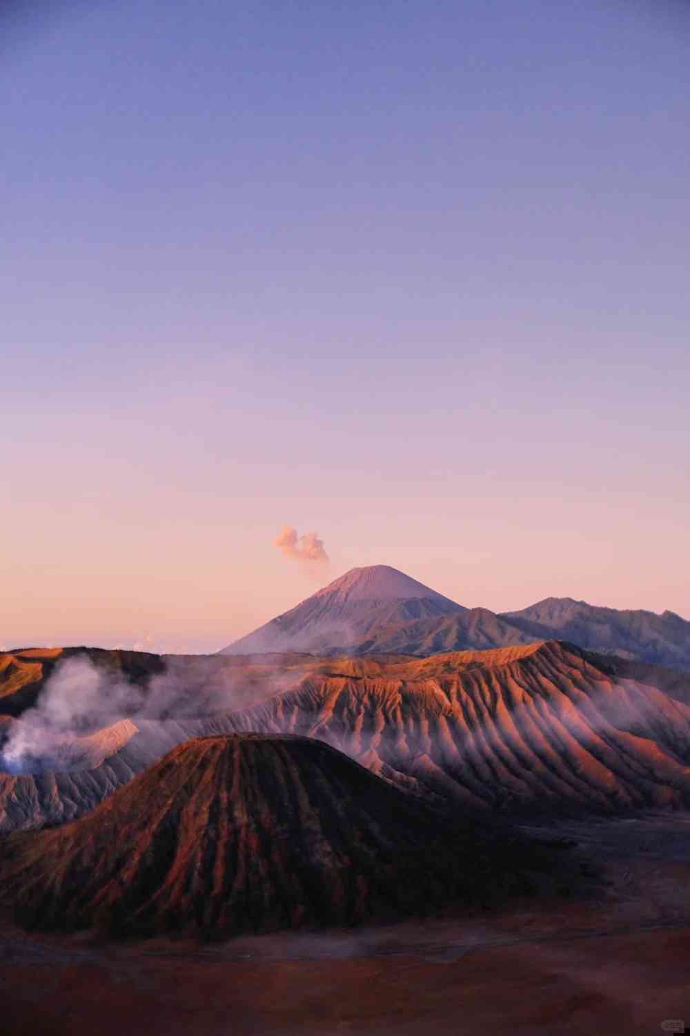 Explore Indonesia's Bromo Volcano: Ultimate 1-Day Tour Guide Experience