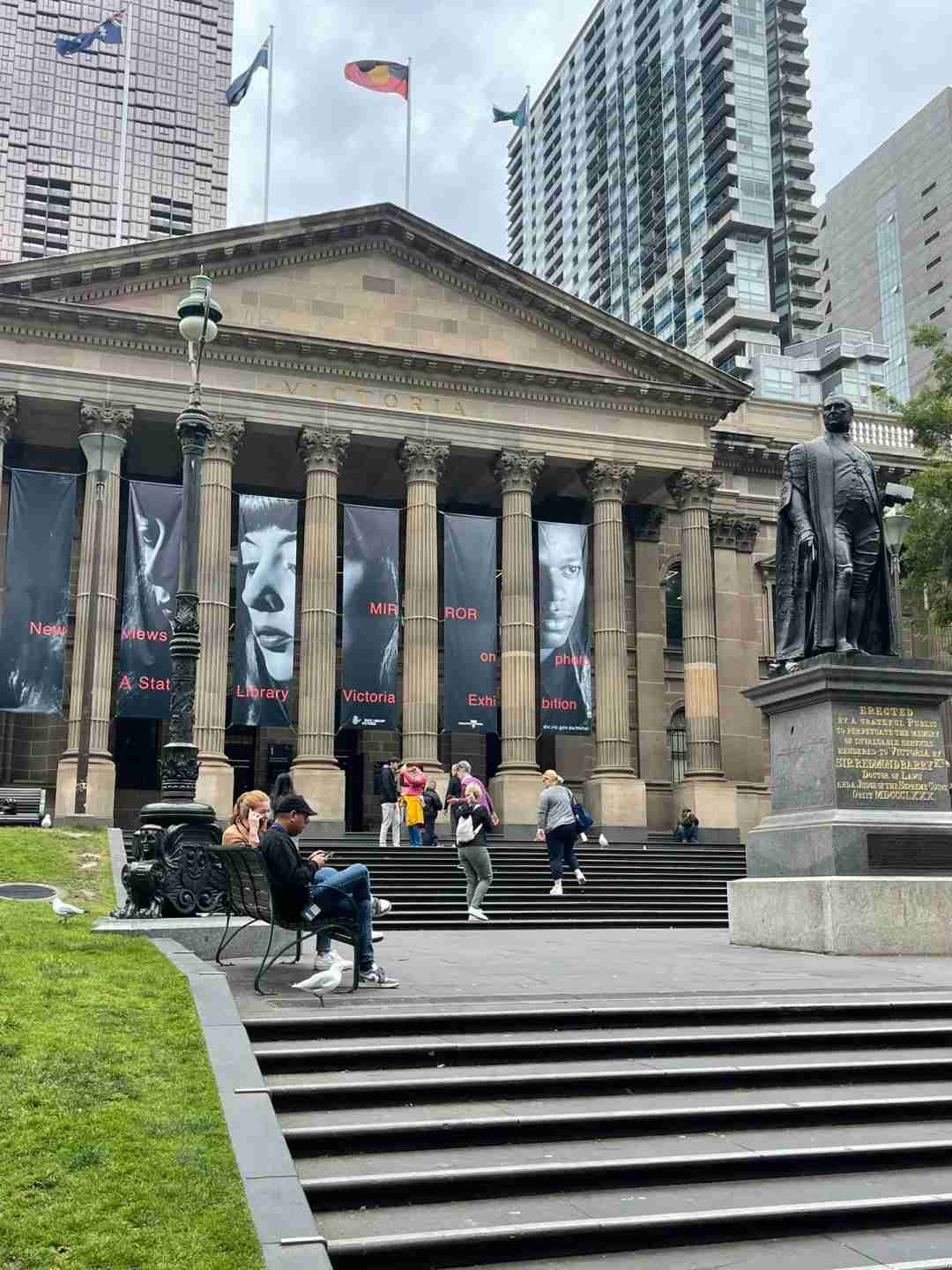 Explore Melbourne City: Best Walking Tours & Hidden Gems 🇦🇺