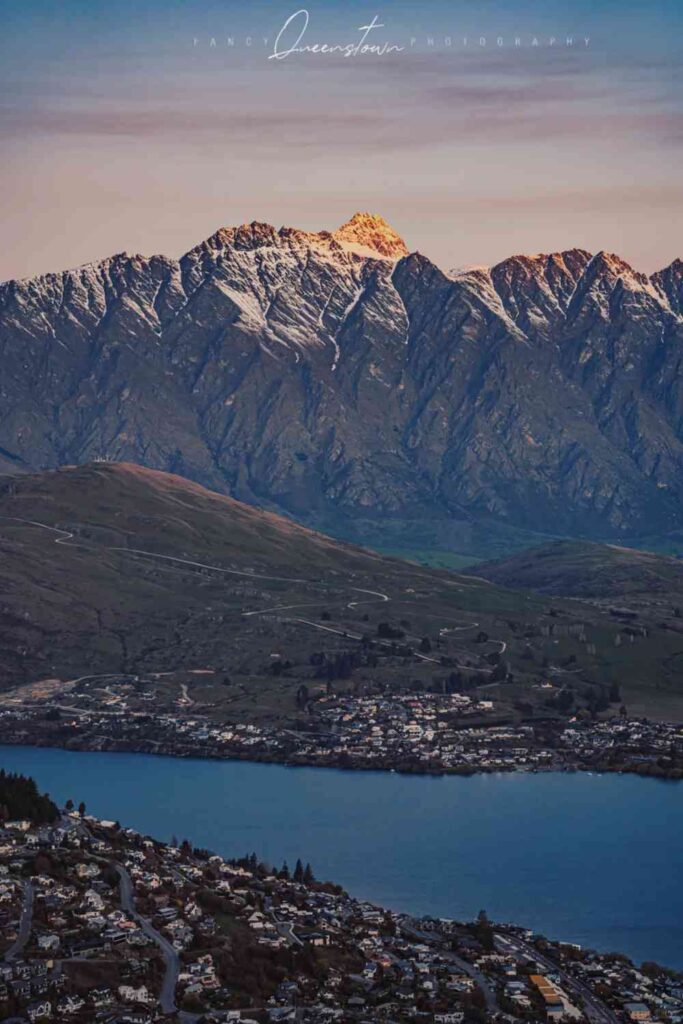 Explorando Queenstown na Primavera: Uma Mistura Perfeita de Vida Urbana e Terra Encantada