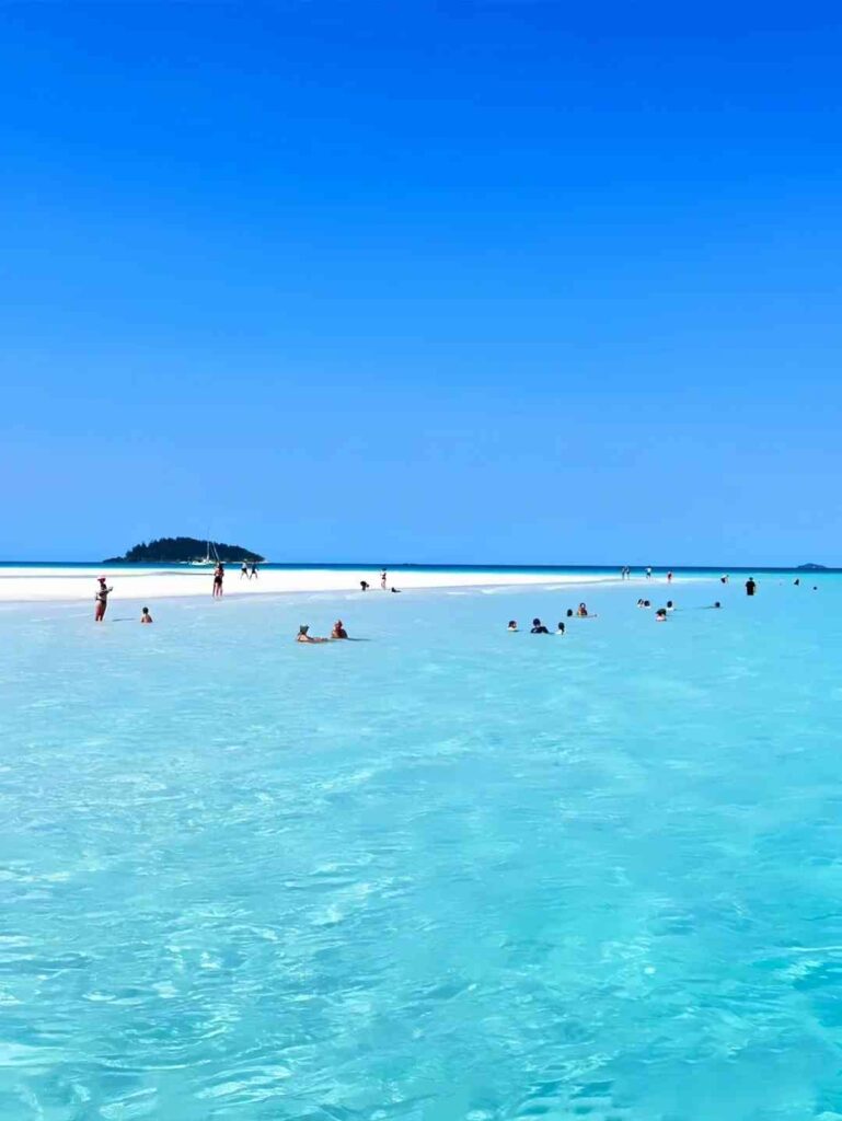 Erkunde das atemberaubend schöne Great Barrier Reef: Eine Familienabenteuer in Australien