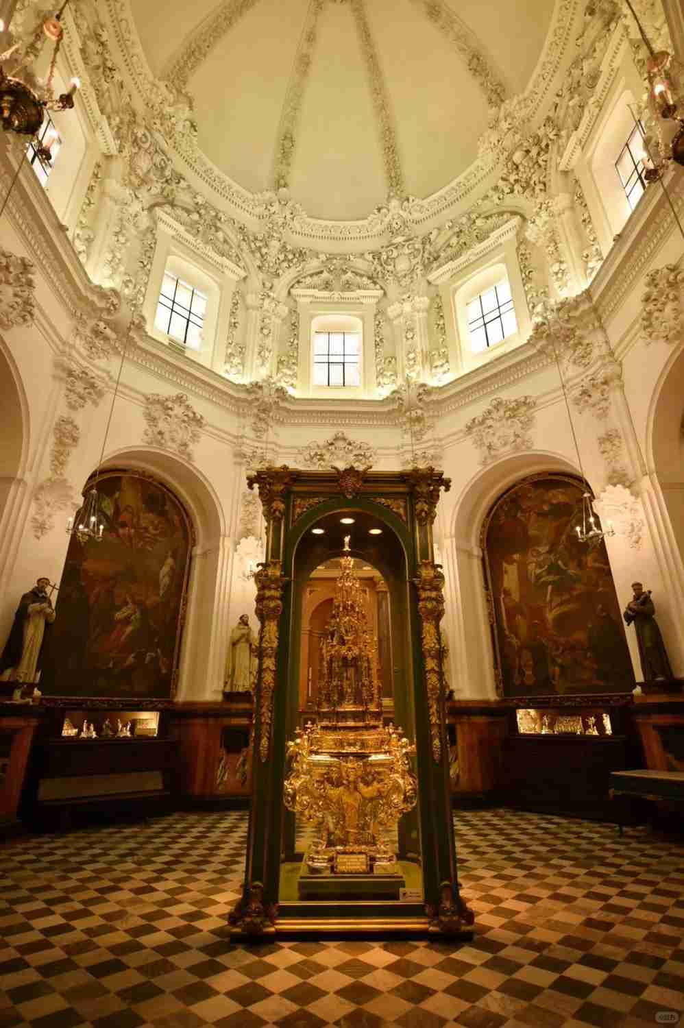 Erkunde die Geschichte und Architektur der Moschee von Córdoba in Spanien