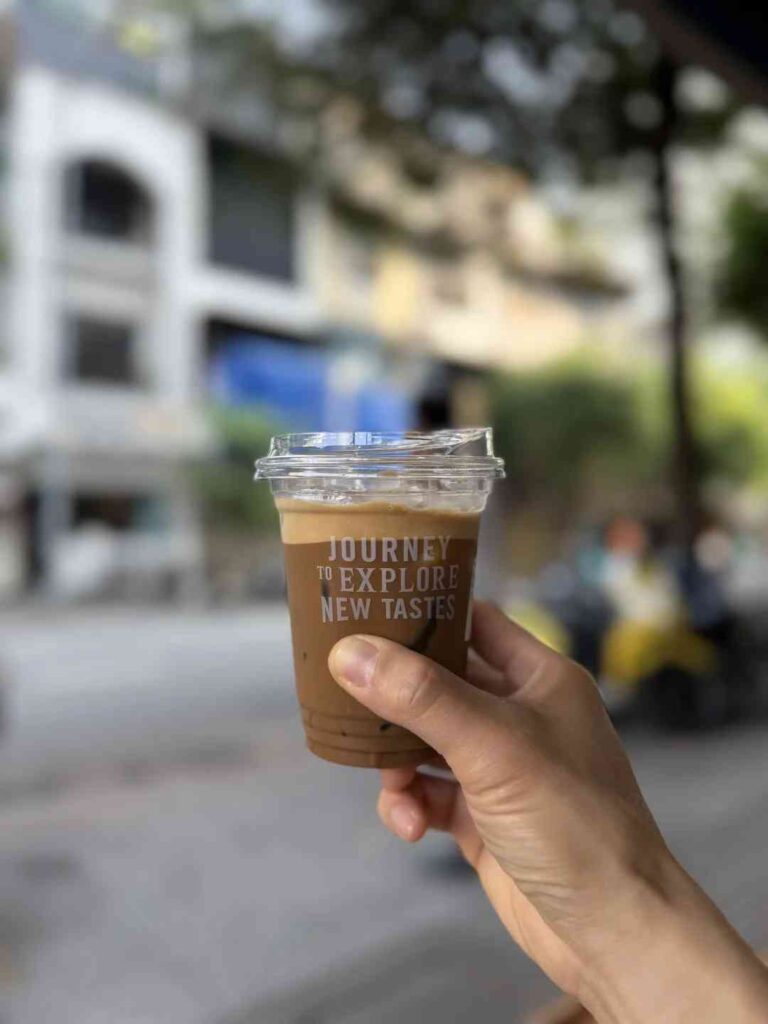 Explorando o Perfeito Manhã em Ho Chi Minh City: Locais Imperdíveis 🌅✨