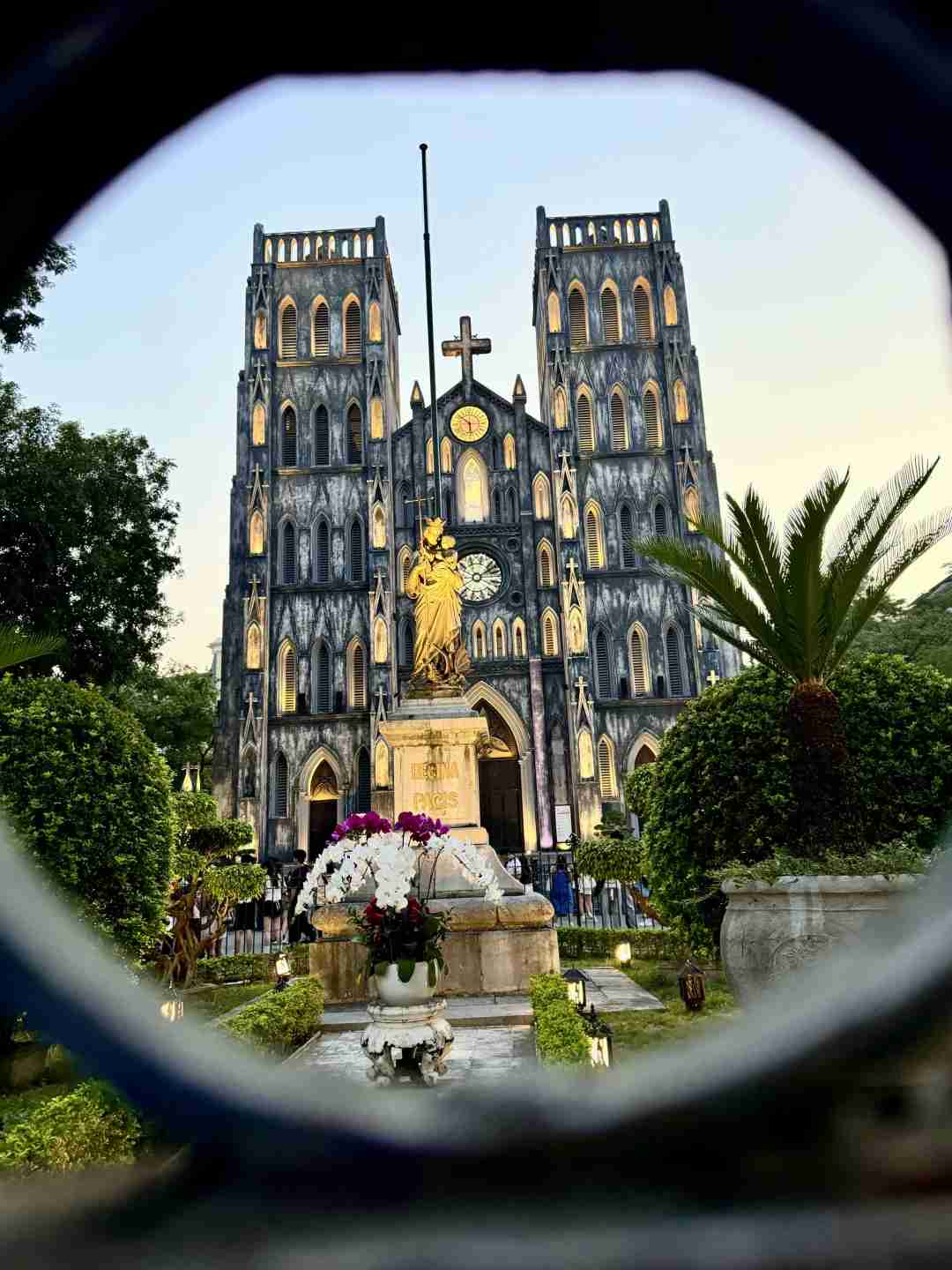 [Hanoi, Vietnam: Exploring the Chaotic Charm and Hidden Gems of a Vibrant City]