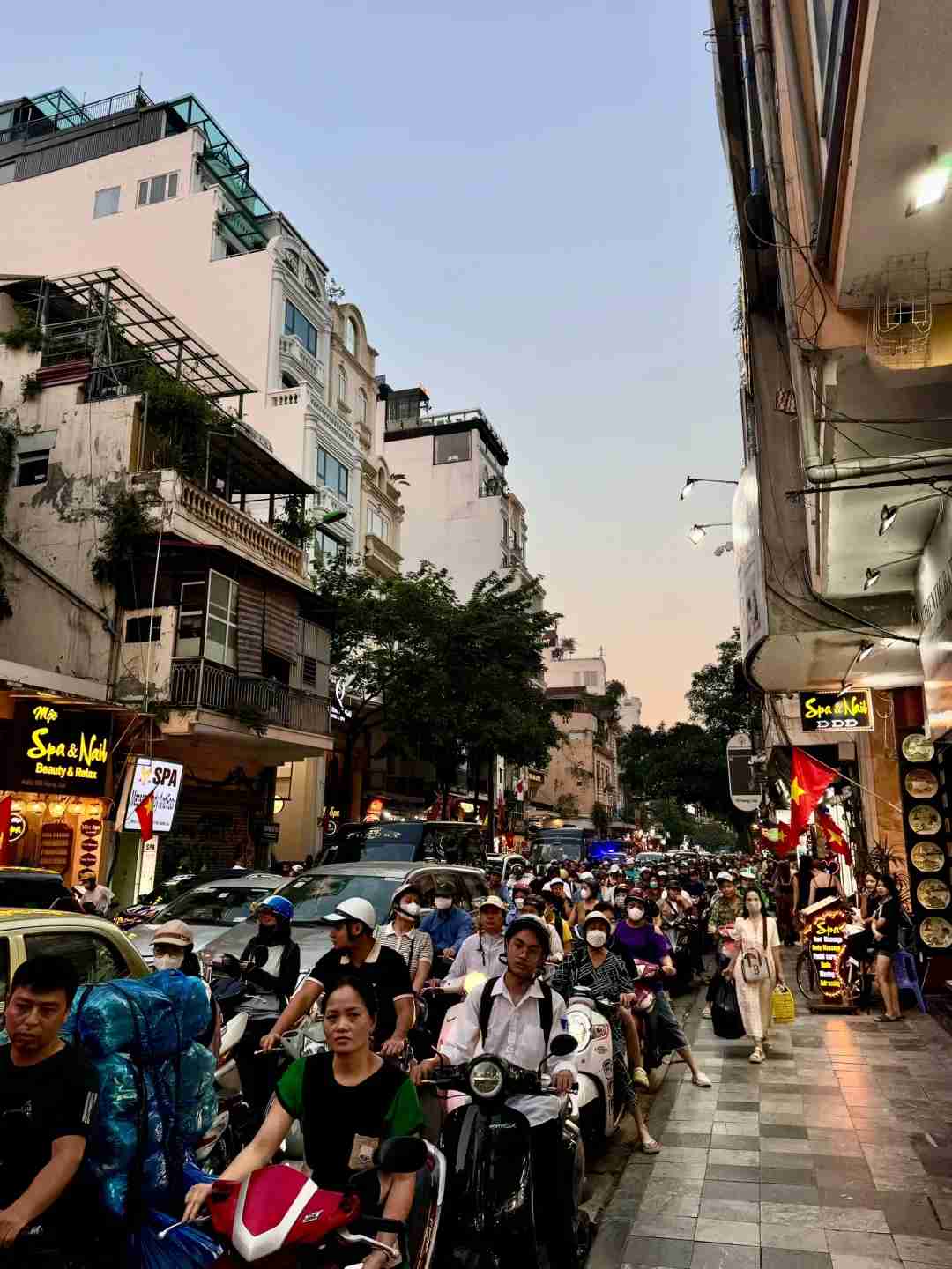 [Hanoi, Vietnam: Exploring the Chaotic Charm and Hidden Gems of a Vibrant City]