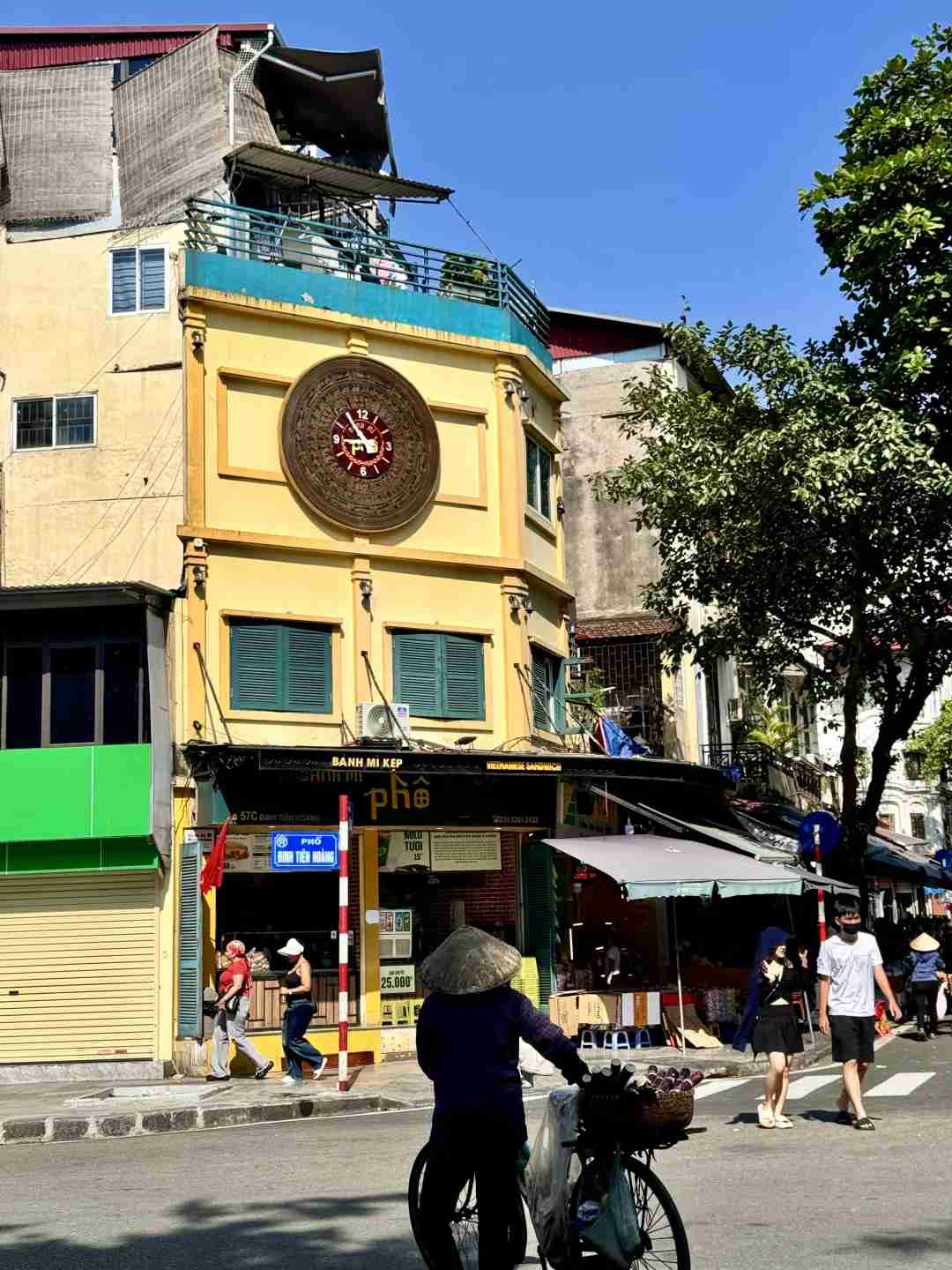 [Hanoi, Vietnam: Exploring the Chaotic Charm and Hidden Gems of a Vibrant City]