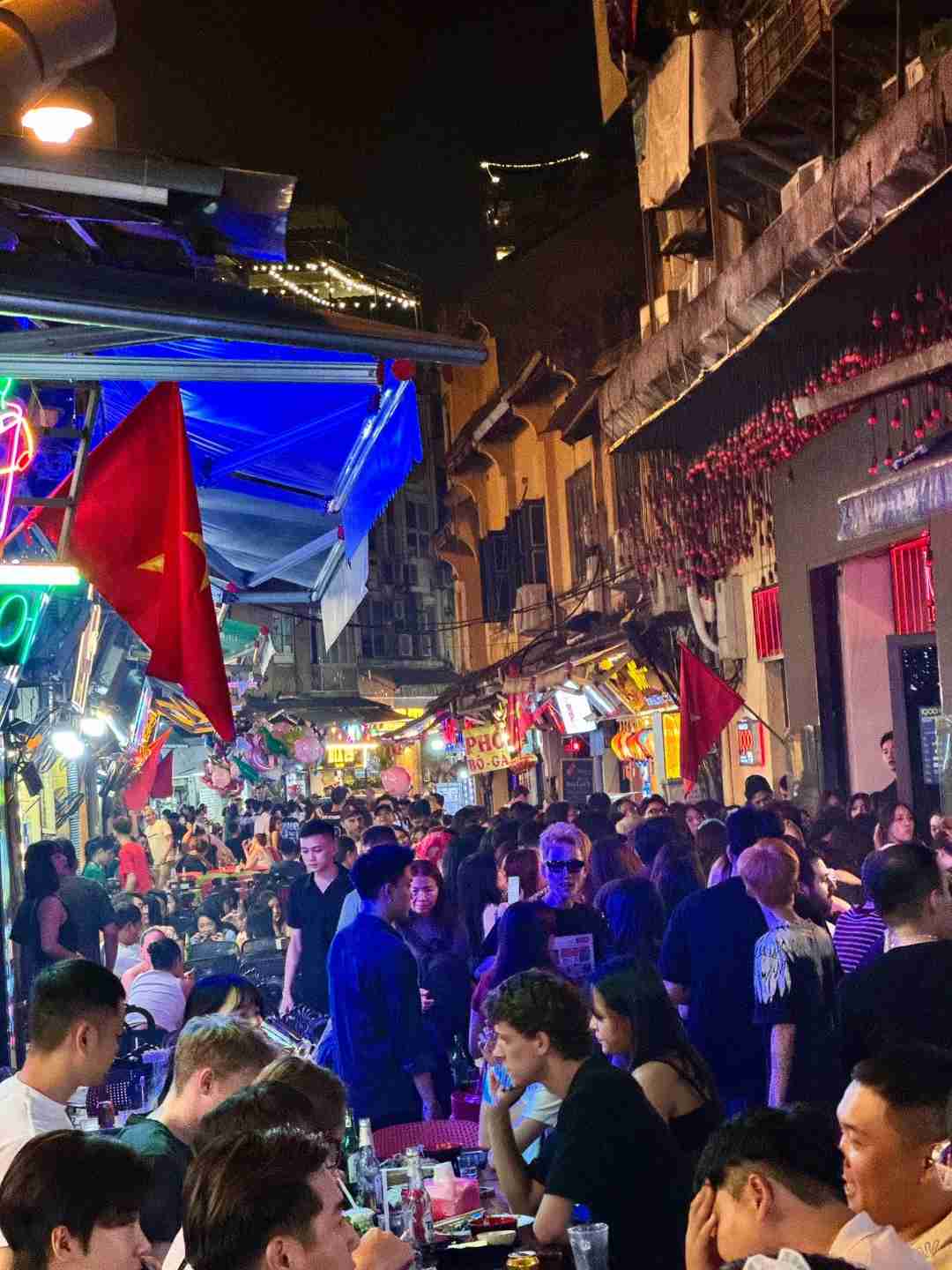 [Hanoi, Vietnam: Exploring the Chaotic Charm and Hidden Gems of a Vibrant City]