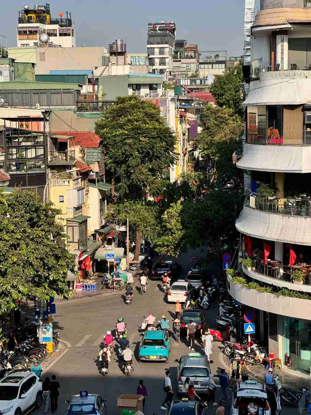 [Hanoi, Vietnam: Exploring the Chaotic Charm and Hidden Gems of a Vibrant City]