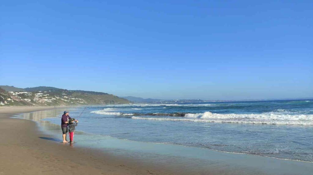 How to Enjoy Seaside Scenery in Valparaíso, Chile on a Budget