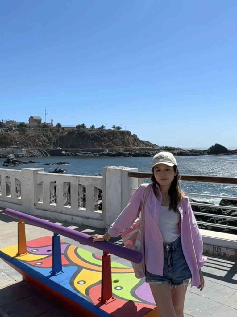 How to Explore the Best Graffiti in Valparaiso This Summer Under $100