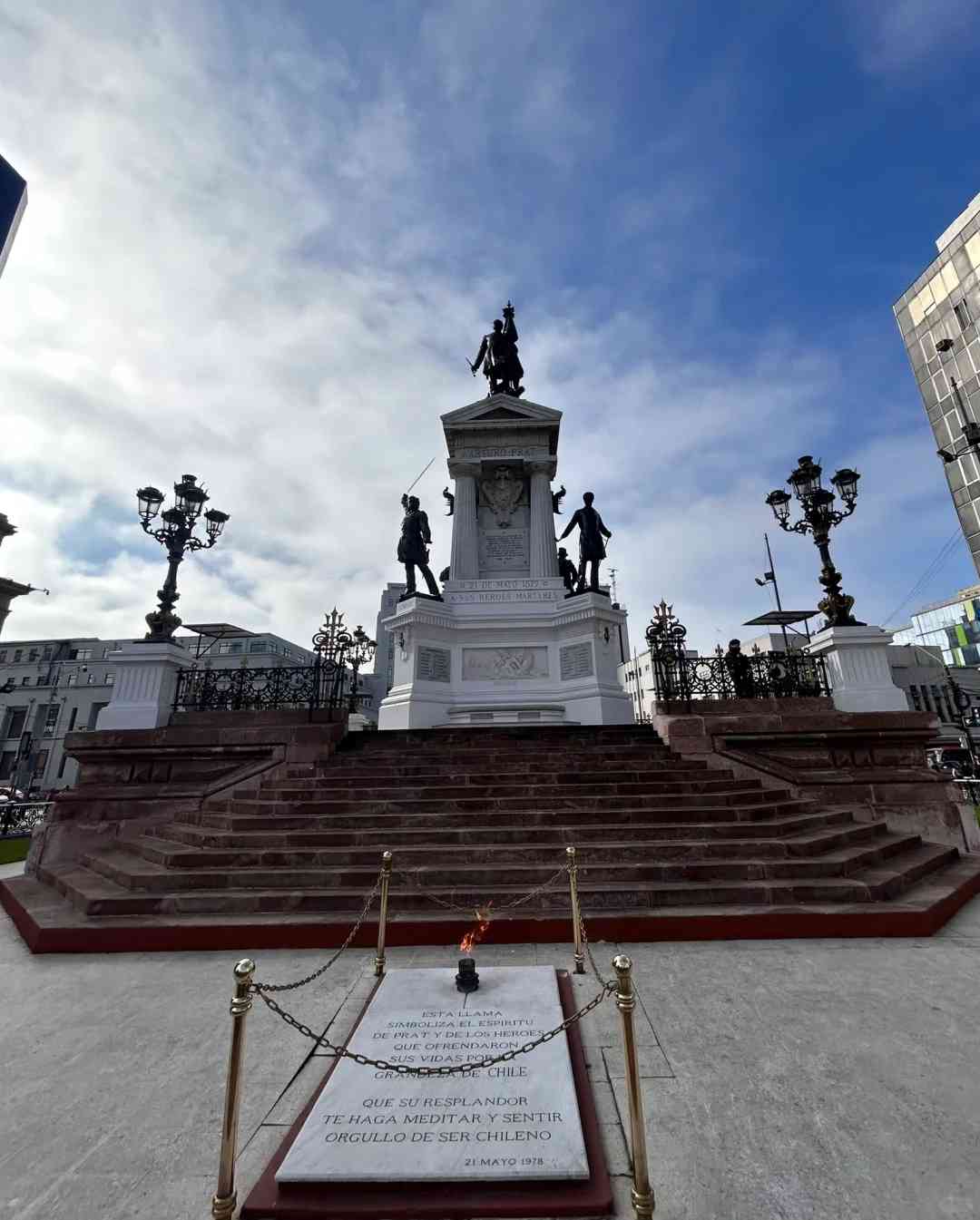How to Plan a Budget Trip from Santiago to Valparaiso in Chile?