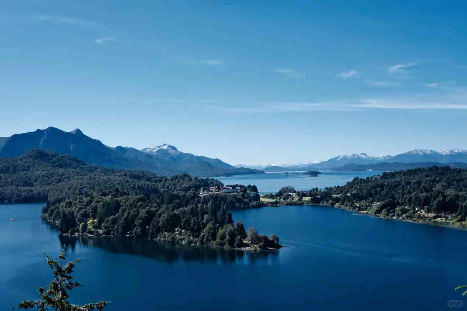 Wie man die beste preiswerte Reise nach Bariloche, Argentinien, im Frühling plant