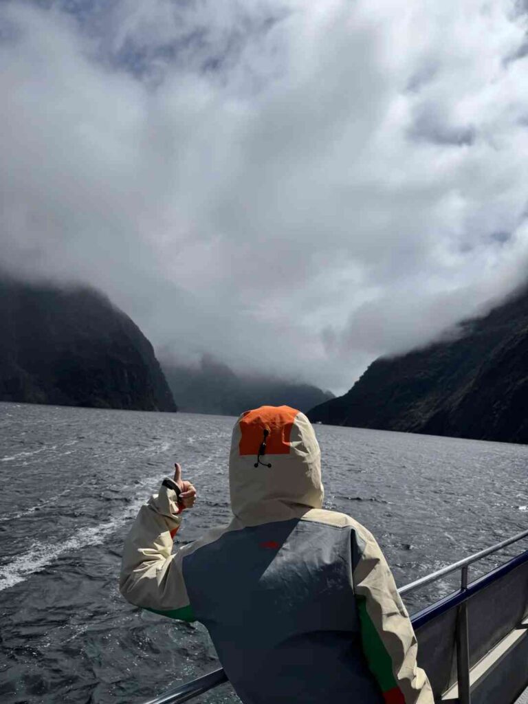 Ist der Milford Sound einen Besuch wert? Entdecken Sie den ultimativen Reiseführer für Neuseeland.