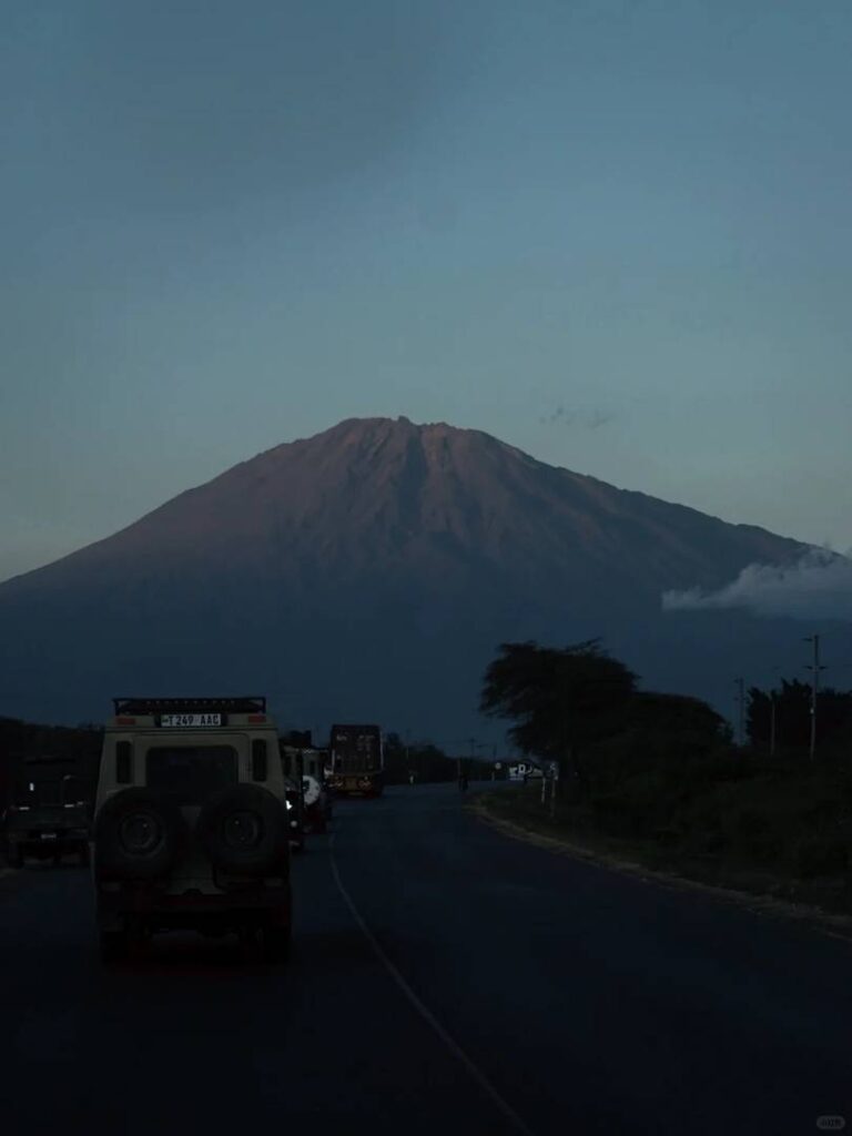 Kilimanjaro Snow Mystery: Why the Equator’s Ice Never Melts | Tanzania Wonders