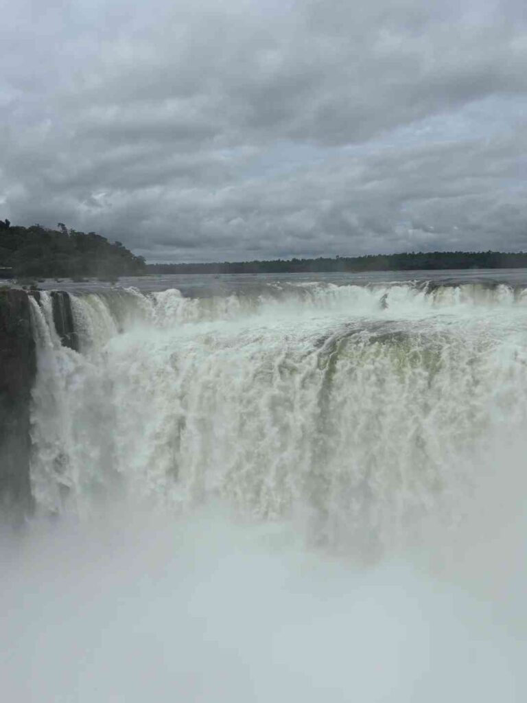 Misled by Xiaohongshu: The Truth About Iguazu Falls Travel Tips