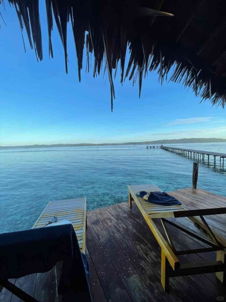 Raja Ampat Freitauchabenteuer: Entdecke exotische Inseln & Übernachte
