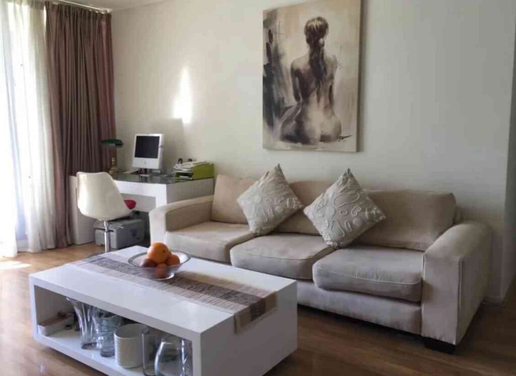 Spacious 2-Bedroom South Melbourne Apartment for Rent Near Beach