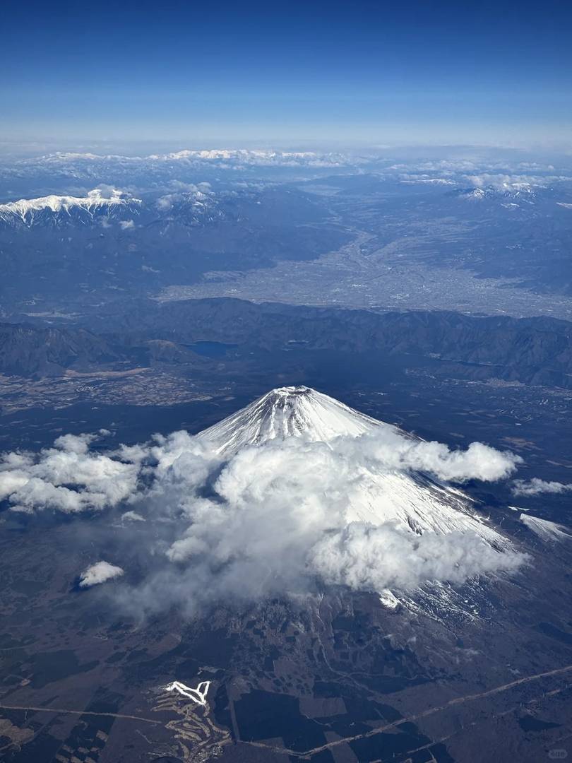 Stunning Aerial View of Mount Fuji from Your Plane Window | Japan Travel Guide