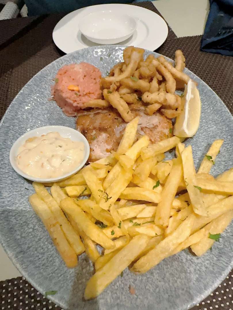 Os 10 Melhores Restaurantes de Frutos do Mar em Dar es Salaam - Guia de Comida Fresca e Deliciosa