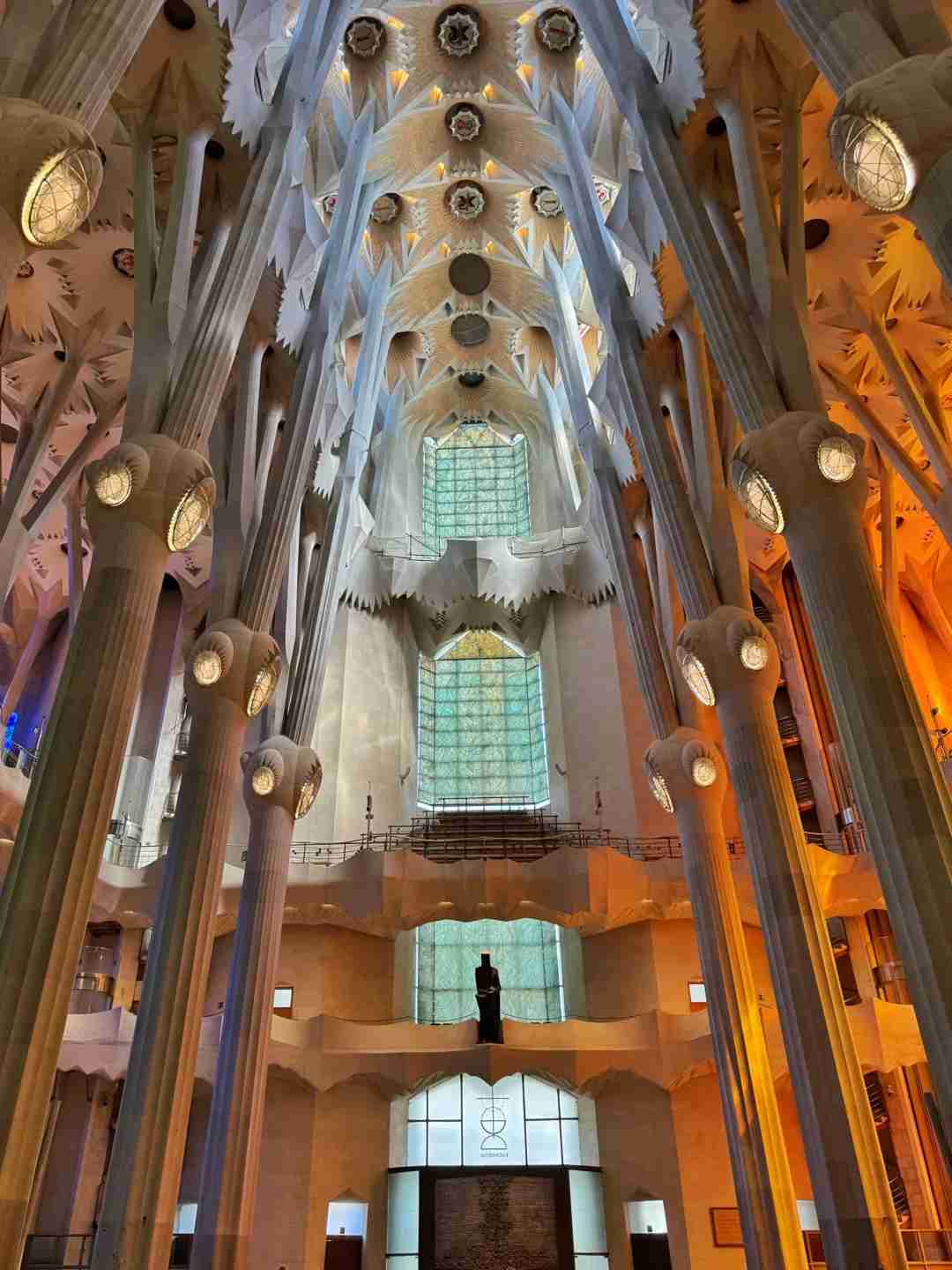 Les 10 lieux incontournables à visiter en Espagne pour des expériences mémorables avant de partir