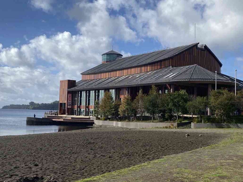 What’s the Best Self-Guided Tour Route and Budget for Chilean Lake District & Chiloé?