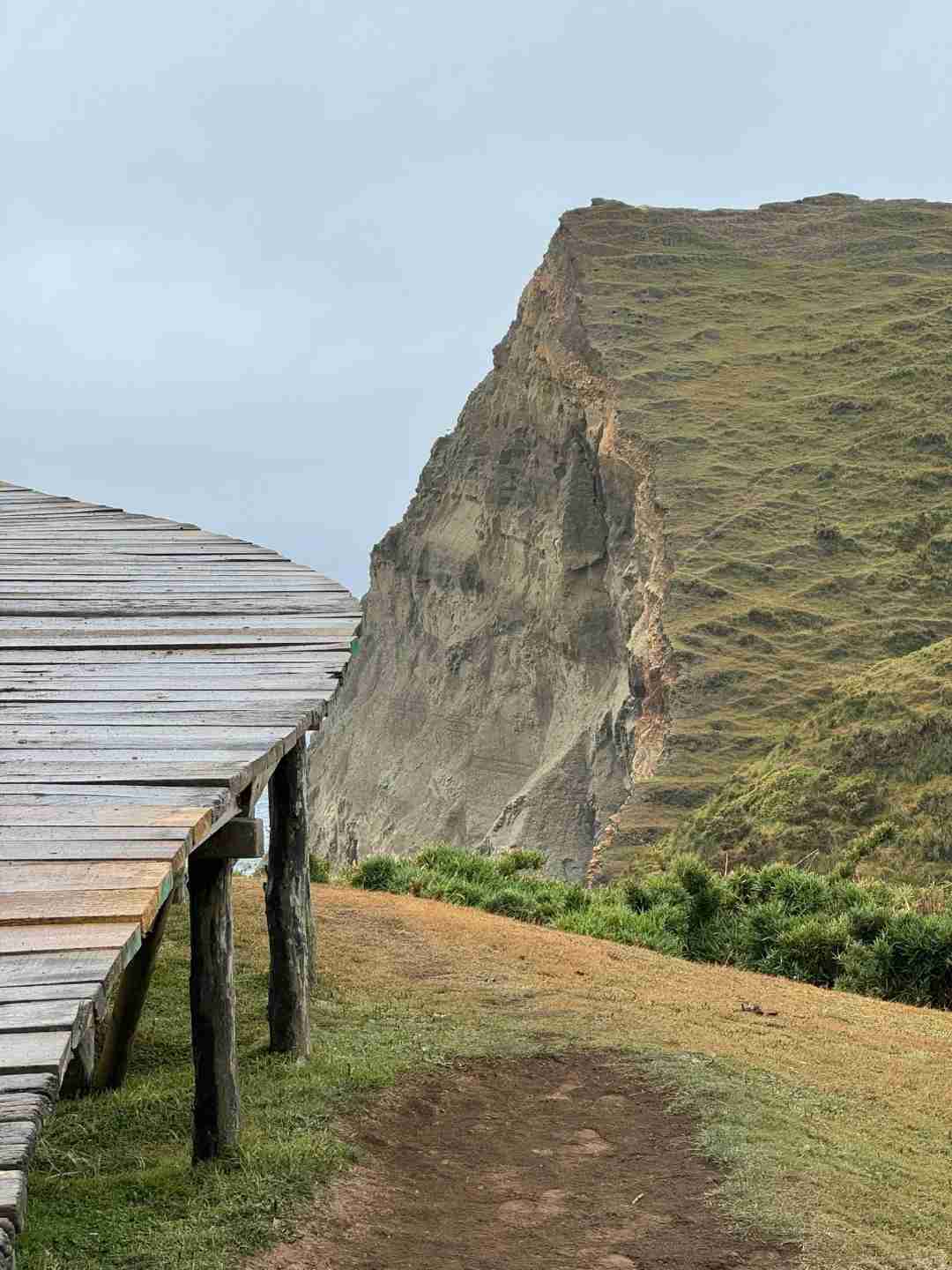 Quelle est la meilleure itinéraire de visite autoguidée pour une aventure par temps de pluie ?
